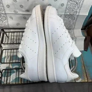 adidas gazelle silver green womens Women's Stan Smith Lo Pro Silver Metallic | Grey Two
